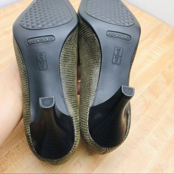 AEROSOLES animal print suede women heels size 8 /  NWOT - Picture 8 of 14